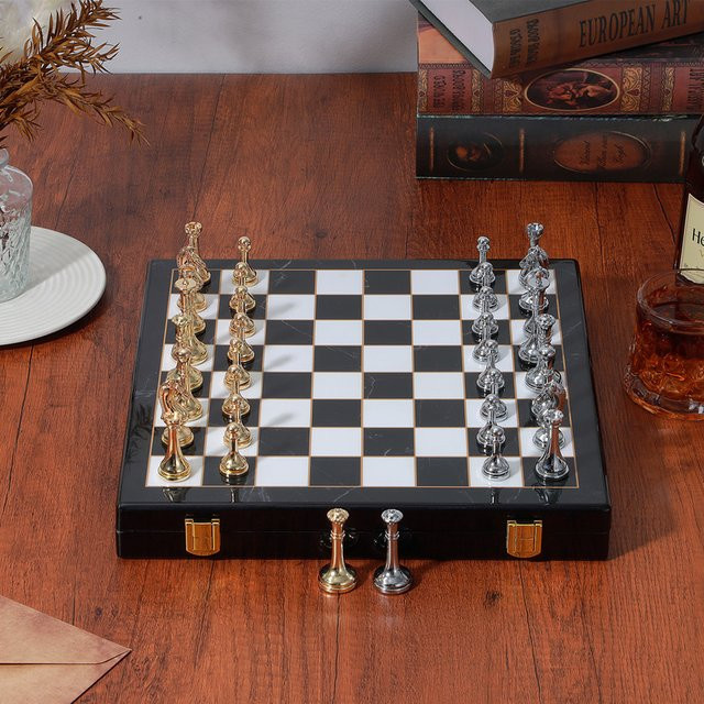 Yernea Schachbrett, Strategiespiel, mit Schachfiguren aus Zinklegierung - Bild 1