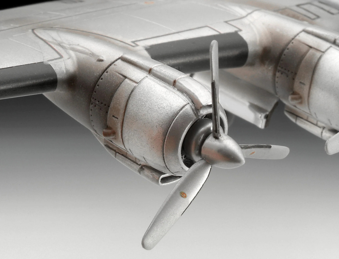 Revell Model Set Lockheed L.1049G Super Constellation Lufthansa, 1:144 - Bild 2