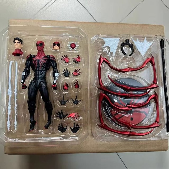 Bandai Marvel Spider-Man Peter Parker Doctor Octopus Messtoys Actionfigur - Bild 1