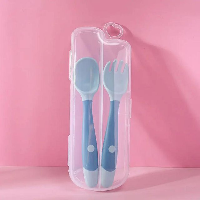 DHDH Baby Besteckset aus Silikon und Polypropylen mit biegsamem Löffel und Gabel in Blau, BPA-frei und ergonomisch geformt - Bild 1