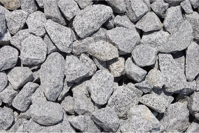 Scherf Granitbruch Salz-Pfeffer Kies in Grau, Körnung 25-50 mm, 1000 kg Big-Bag - Bild 1