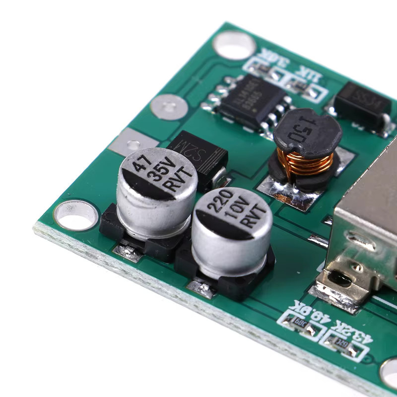 Solar Panel Spannungsregler Modul mit USB-A Ausgang für Smartphone-Ladevorgänge, 5V 2A, Eingang 6V bis 20V, Grün - Bild 4