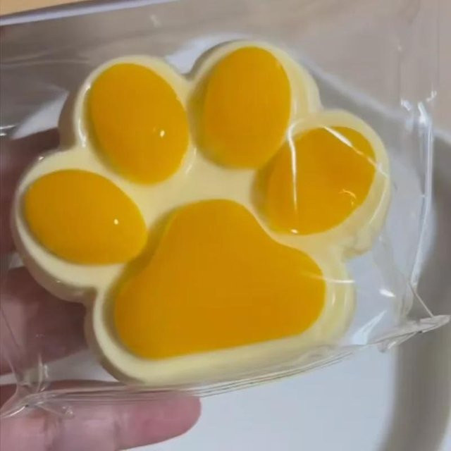 Fashnics Squishy Katzenpfote, Stressabbau Spielzeug, orange - Bild 1