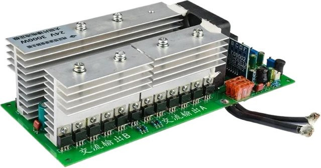 Hochwertiges Sinuswellen-Frequenzumrichter-Modul mit 3000W bis 5000W Leistung für 24V, 36V oder 48V DC-Eingang - Bild 1