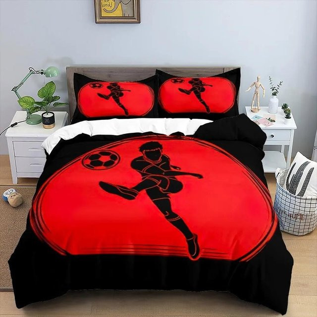 Fußball 3D Bettwäscheset von JMG Household Supplies in Rot mit Bettbezug und Kissenbezügen aus Mikrofaser, Breite: 264 cm, Höhe: 228 cm - Bild 1