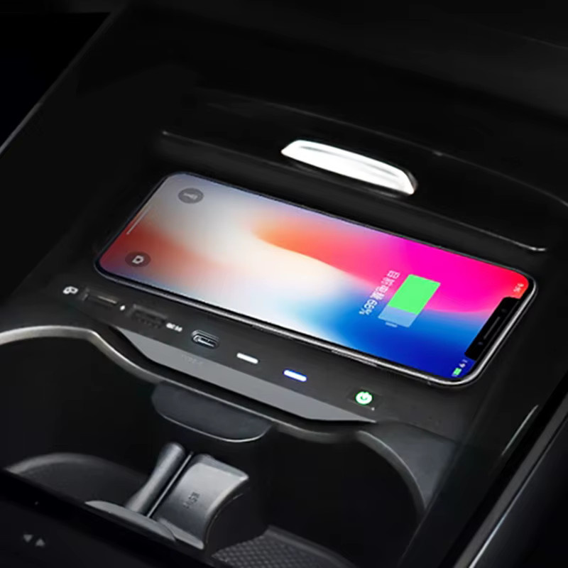 Kabelloses 15W Auto-Handy-Ladegerät mit Halterung für Mercedes Benz GLA CLA GLB W177 W188 W247 in Schwarz - Bild 2