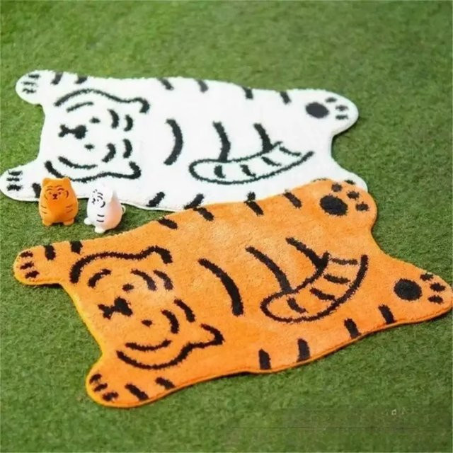 VIKAMA Cartoon-Tiger-Plüschteppich als dekorative Fußmatte für Kinderzimmer, Wohnzimmer und Schlafzimmer, Mehrfarbig, Breite: 60 cm, Tiefe: 40 cm, Höhe: 40 cm - Bild 1