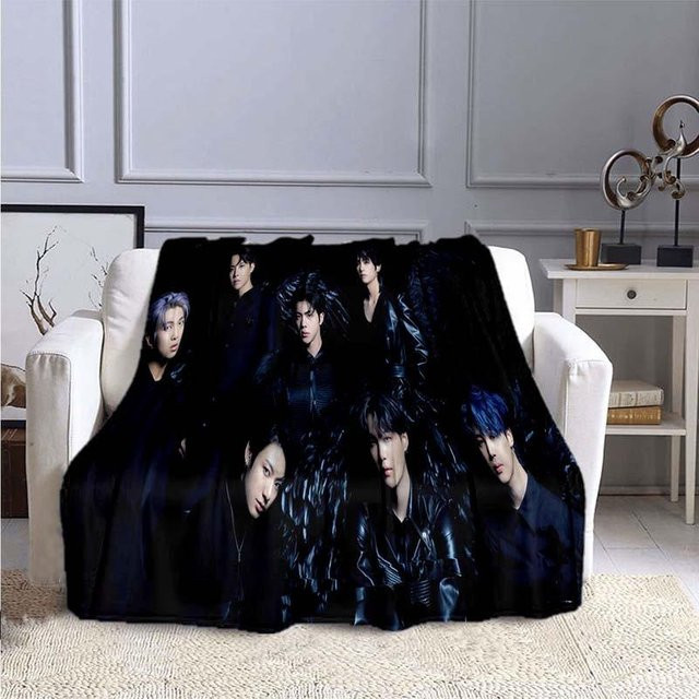 BTS Kpop Flanell-Überwurfdecke aus Plüsch für Teenager und Erwachsene, Schwarz, B/T: 130 x 150 cm - Bild 1