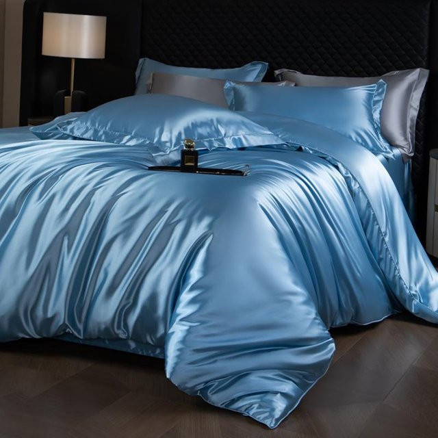 HomeHarmony Bettwäsche-Set aus 30 Momme Maulbeerseide und Tencel in Himmelblau, B/H: 150 x 200 cm - Bild 1