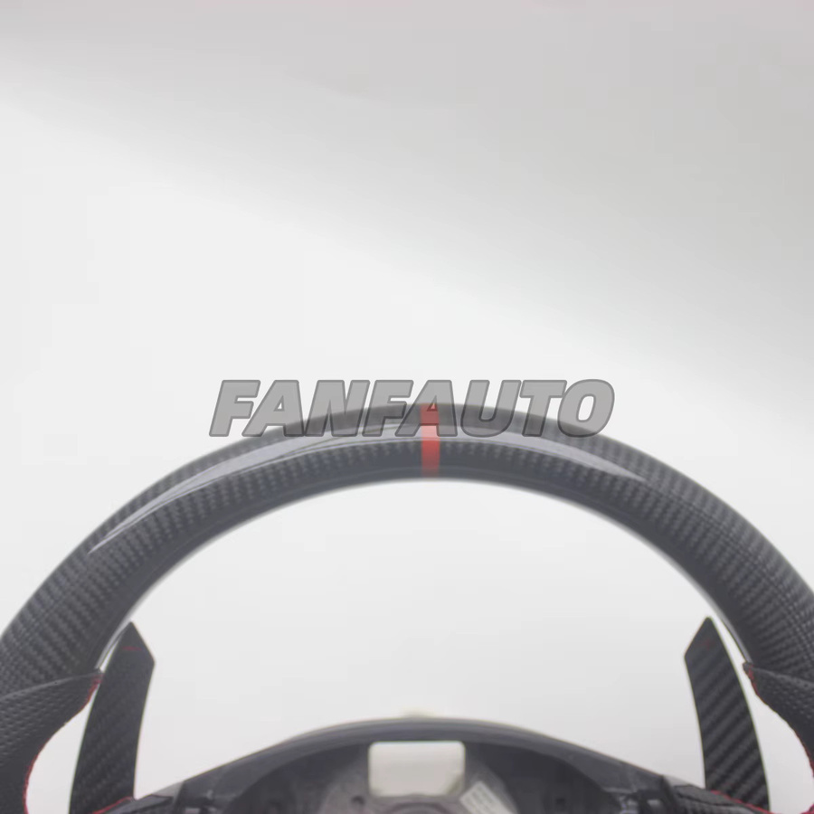 Carbon Lenkrad mit Schaltwippen für Volkswagen Golf 5 Mk5 GTI, Jetta, Bora, R36, R32, EOS und Passat B6 in Schwarz - Bild 4