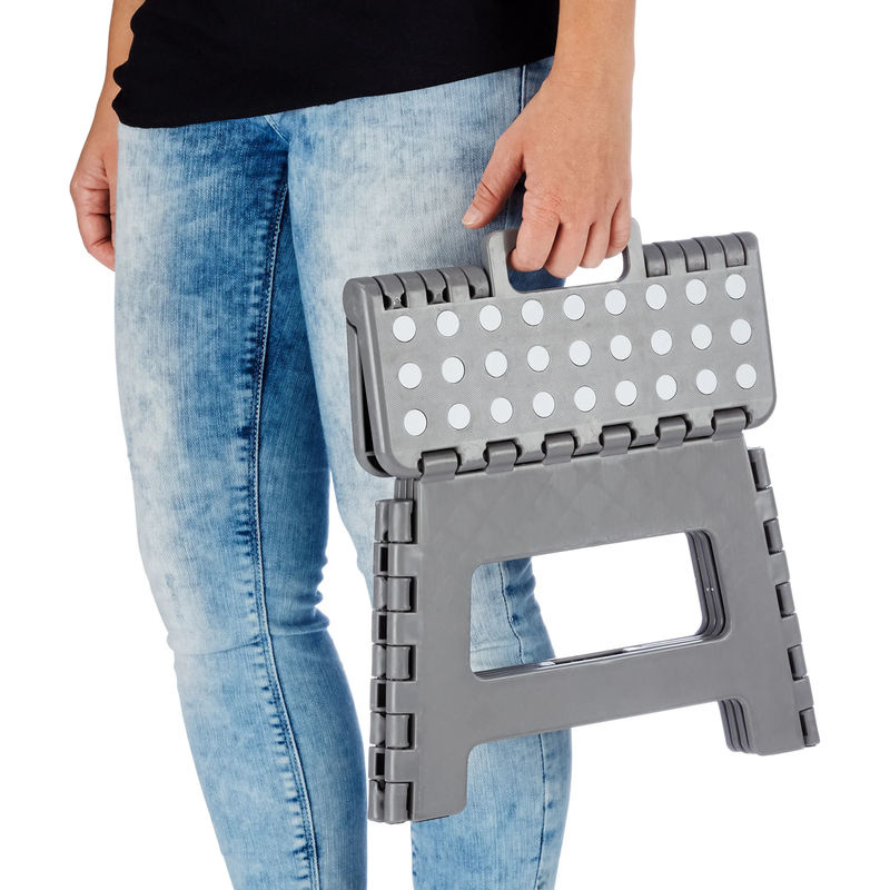 Klappbarer Tritthocker von Moderne Hausfrau in Grau - Bild 2