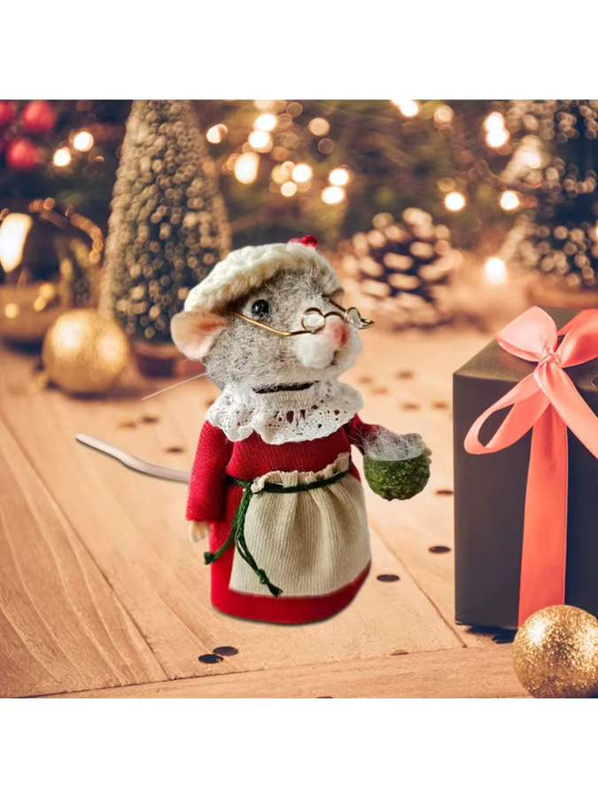 Handgefertigtes DIY-Nadelfilz-Weihnachtsmaus-Ornament aus Wolle in Rot und Bunt als hängende Tier-Dekoration - Bild 3