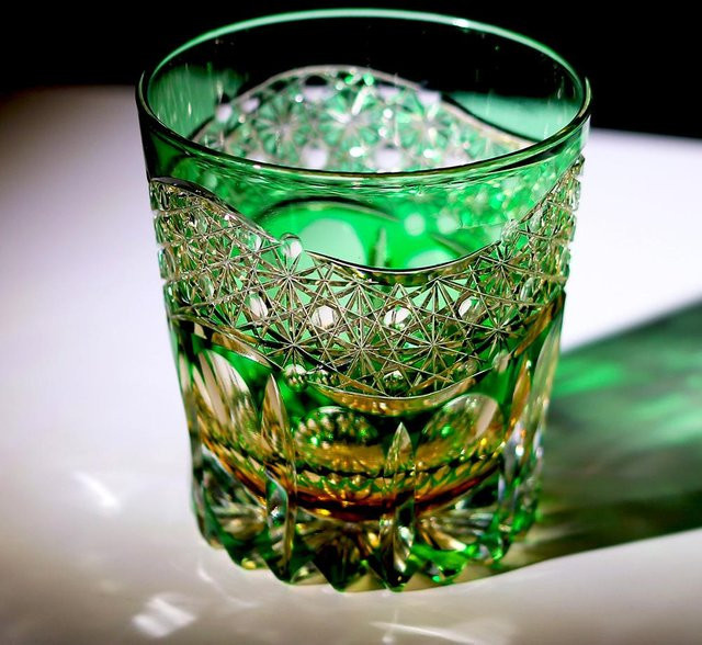 Edo Kiriko Old Fashioned Whiskey-Tumbler aus Bleikristallglas, Grün, 320 ml - Bild 1