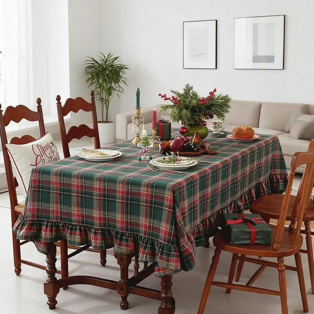 JMG Household Supplies Tischdecke Weihnachten Grün Kariert mit Rüschen, Fleckenabweisend und Waschbar, B: 150 cm, L: 200 cm - Bild 1