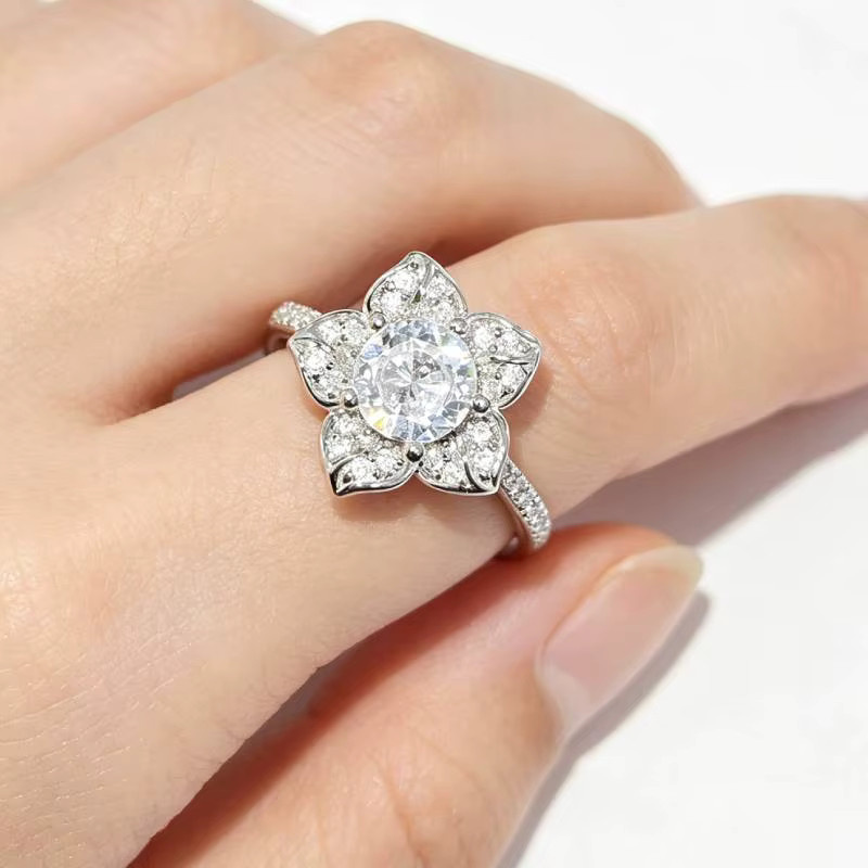 Huitan Damenring, Blumendesign, Zirkonia, Silber - Bild 2