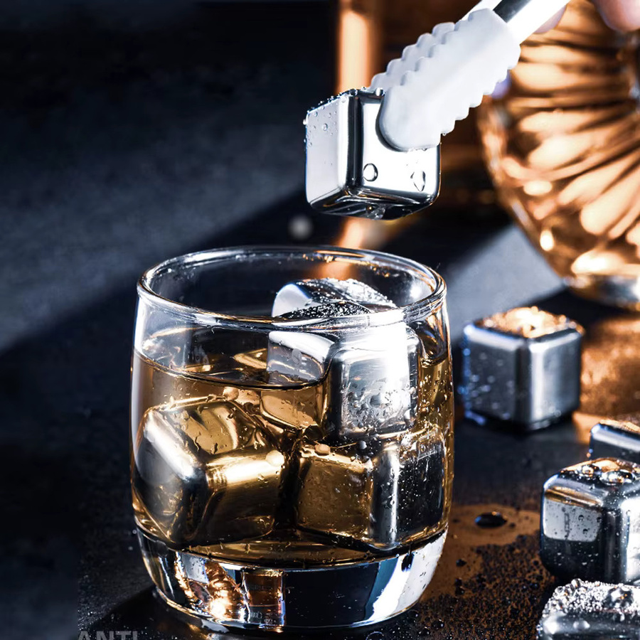 MYVIT Edelstahl Eiswürfel Set aus wiederverwendbaren Kühlsteinen in Silber, 4 Stück - Bild 2