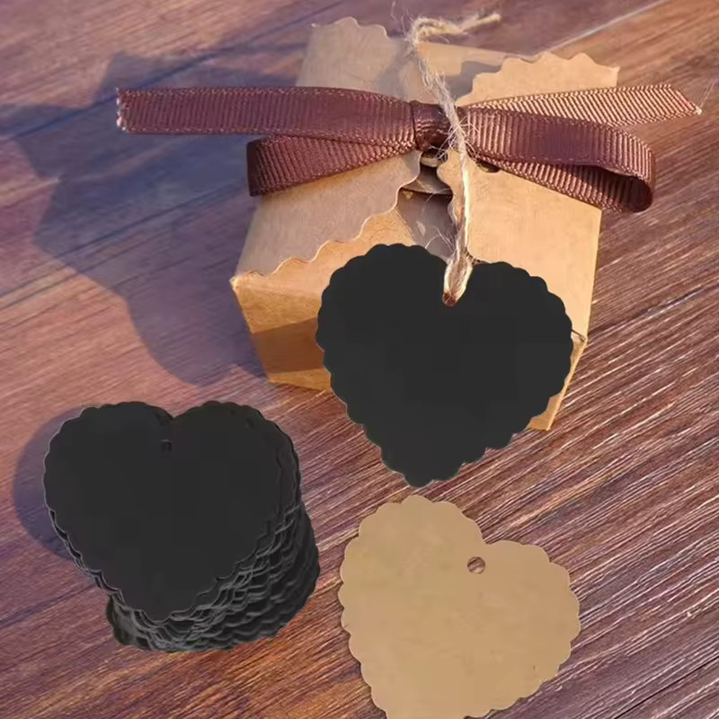 ZYF Herzförmige Kraftpapier-Etiketten zum Aufhängen, 100 Stück, Blanko Beschriftungsetiketten für DIY-Bastelarbeiten, Farben: Schwarz, Weiß, Braun - Bild 2
