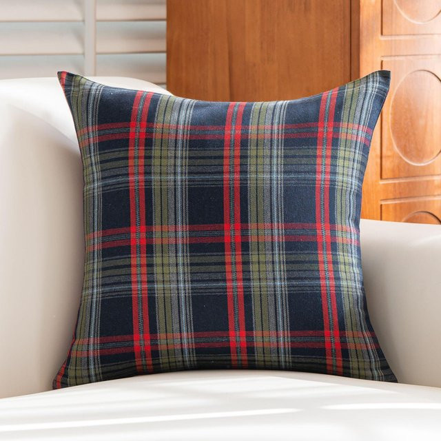 JMG Clothing Weihnachts Kissenbezug im schottischen Tartan-Karo Design, Blau, B/B/H: 45 x 45 x 45 cm - Bild 1