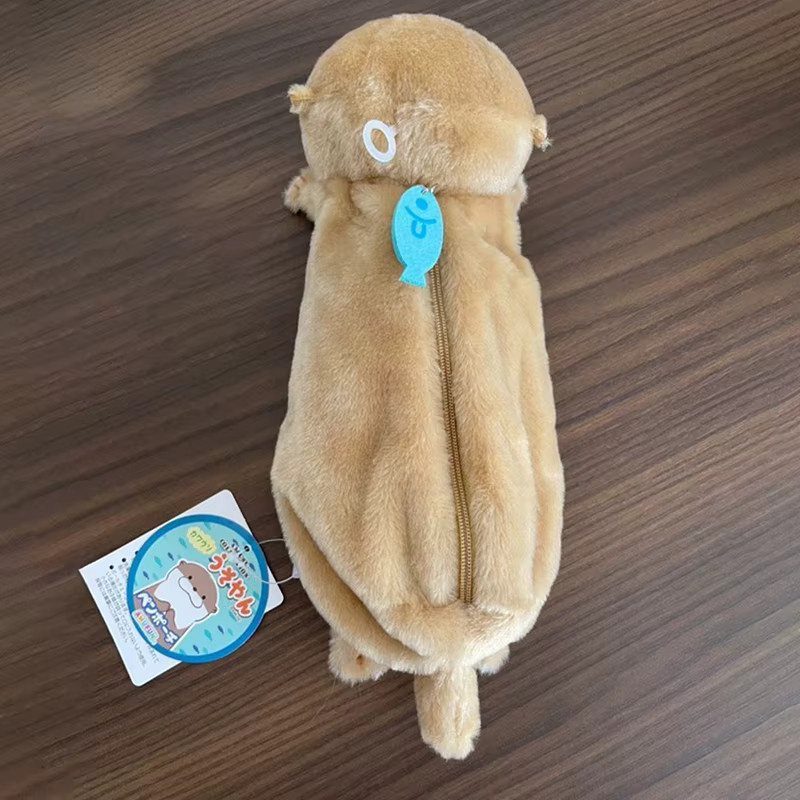 Niedriges Otter Plüsch-Federmäppchen in Braun als Cartoon-Tier Stifttasche für den Schulbedarf - Bild 2