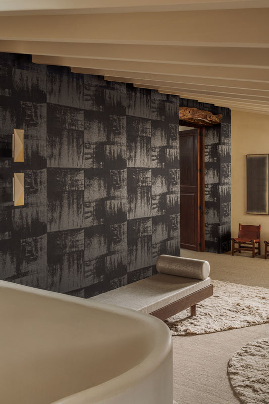 Élitis Wallpaper Muse RM 1047 80 in Gold und Schwarz mit abstraktem geometrischem Design - Bild 2