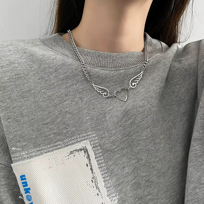 konminry Halskette, Hohle Herz Engelsflügel Charm, Gothic, Silber, Damen - Bild 2