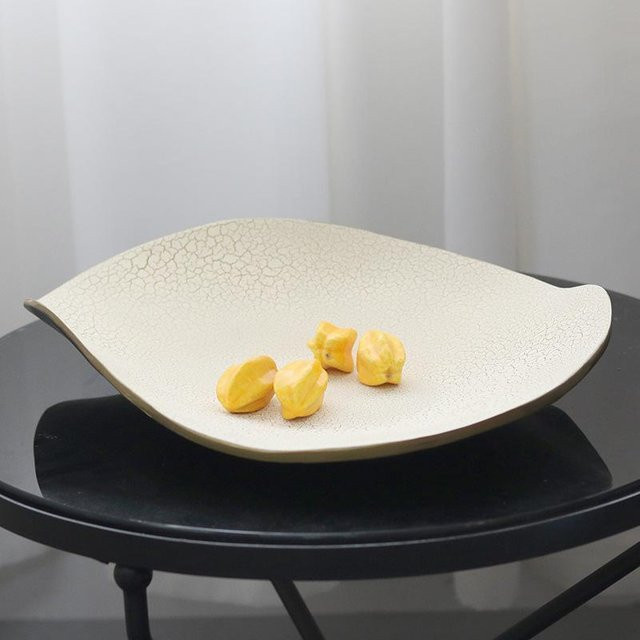 Minimalistische Keramik-Obstschale mit Riss-Textur in Grau und Beige, Durchmesser: 33,0 cm, Höhe: 8,0 cm - Bild 1