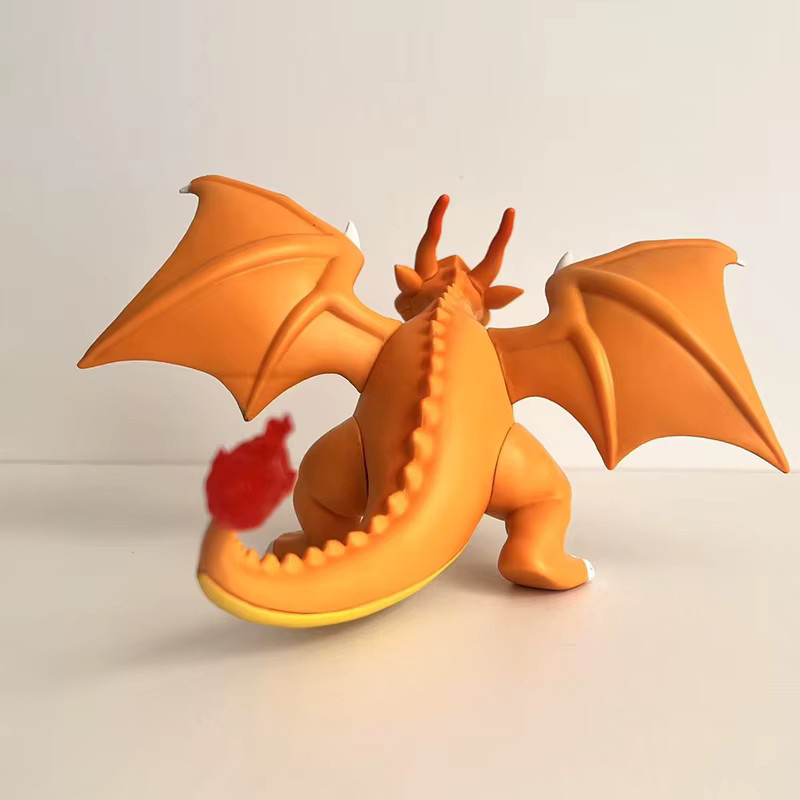 Bandai Pokemon Charizard Anime Figur Q Version Action Figur aus PVC in Orange - Bild 1