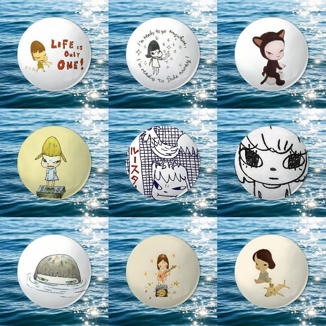 Anstecknadeln Yoshitomo Nara, Unisex - Bild 1