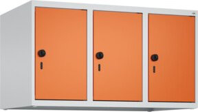 C+P Aufsatzschrank 7035/2004 mit 3 Abteilen und Sicherheits-Drehriegel, B/T/H: 50 x 90 x 50 cm, Lichtgrau und Reinorange - Bild 1
