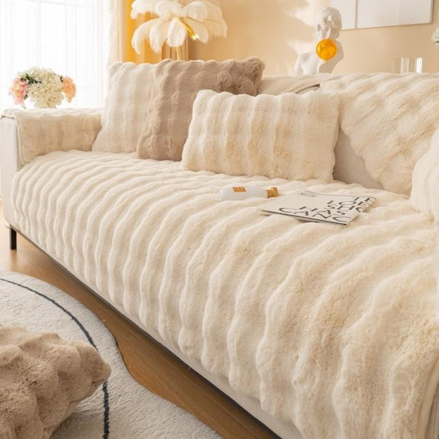 Winter-Sofabezug aus dickem Plüsch in Beige, rutschfest und maschinenwaschbar, Breite: 70 cm, Länge: 180 cm - Bild 1
