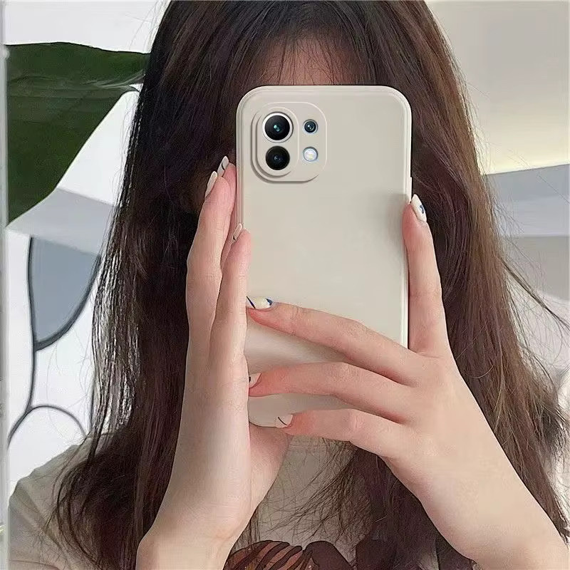 Ultradünne Flüssigsilikonhülle für Xiaomi Mi 11, 11T, 12, 12T, 12S, 12X, 10T Pro und Mi 11 Lite NE 5G in Weiß - Bild 2