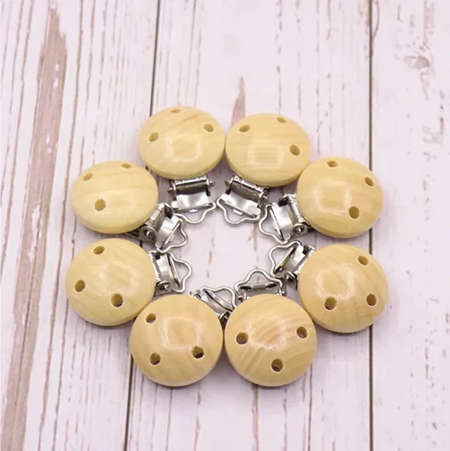 10 Stück Baby-Schnullerclips aus Metall und Holz in Beige als niedliche Schnullerverschlüsse für Neugeborene und Kleinkinder - Bild 1