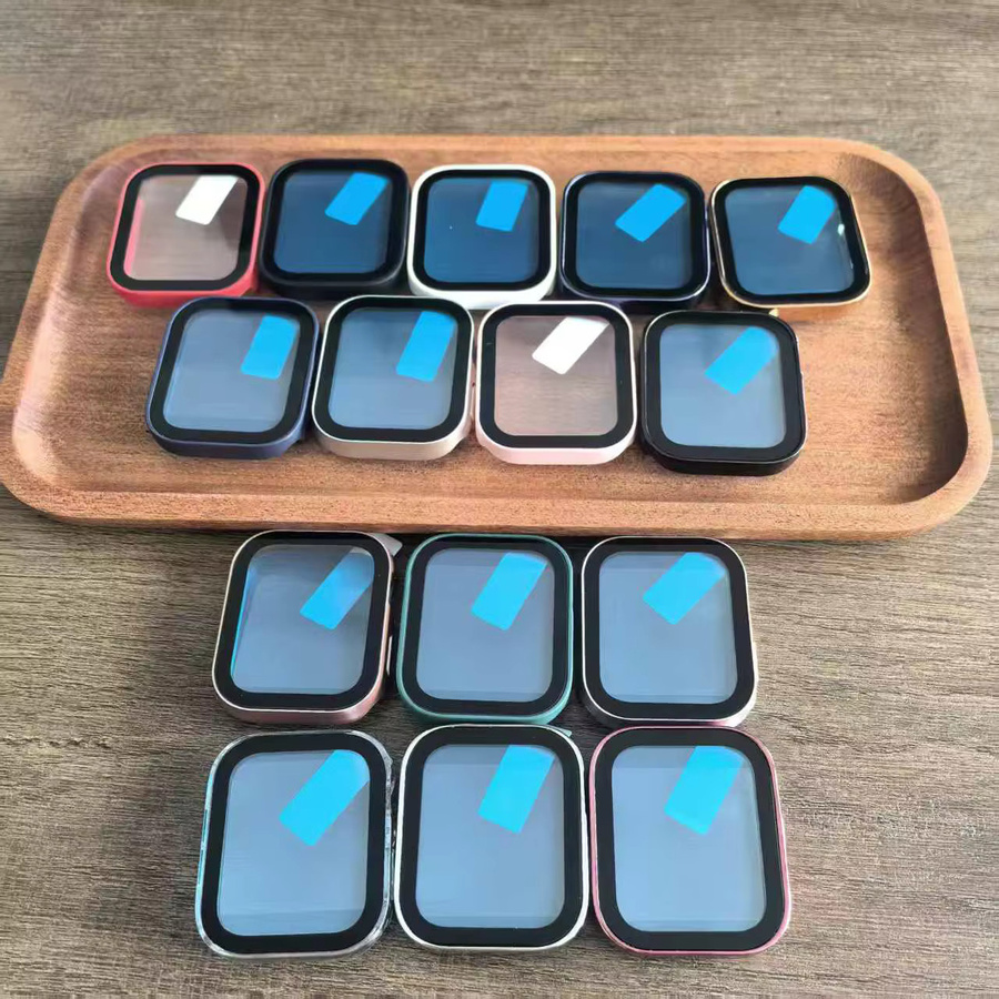Wasserdichte Schutzhülle für Apple Watch Serie 11, 10, 9, 8, 7 und SE 6 mit gehärtetem Glas und Randstoßstange in Gold und Multicolour - Bild 1