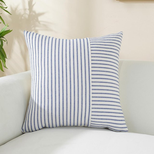 JMG Clothing Moderne Gestreifte Kissenbezüge aus Baumwoll-Polyester-Mix, Quadratisch, B/B: 45 x 45 cm, Farben: Schwarz, Weiß, Blau - Bild 1