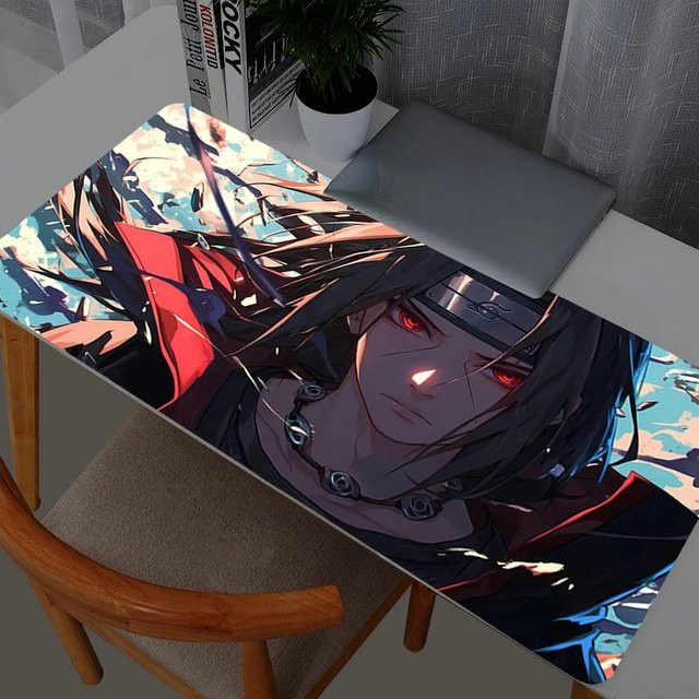 Varmilo Anime Naruto Itachi Uchiha XXL Mauspad in Multicolour für Gamer und Kawaii Gaming Zubehör - Bild 1
