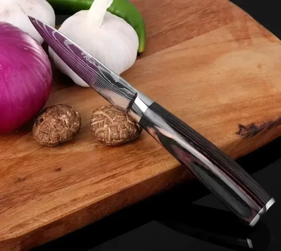 GuanQi Santoku Küchenmesser aus Damaststahl und Carbonstahl mit Holzgriff - Bild 3