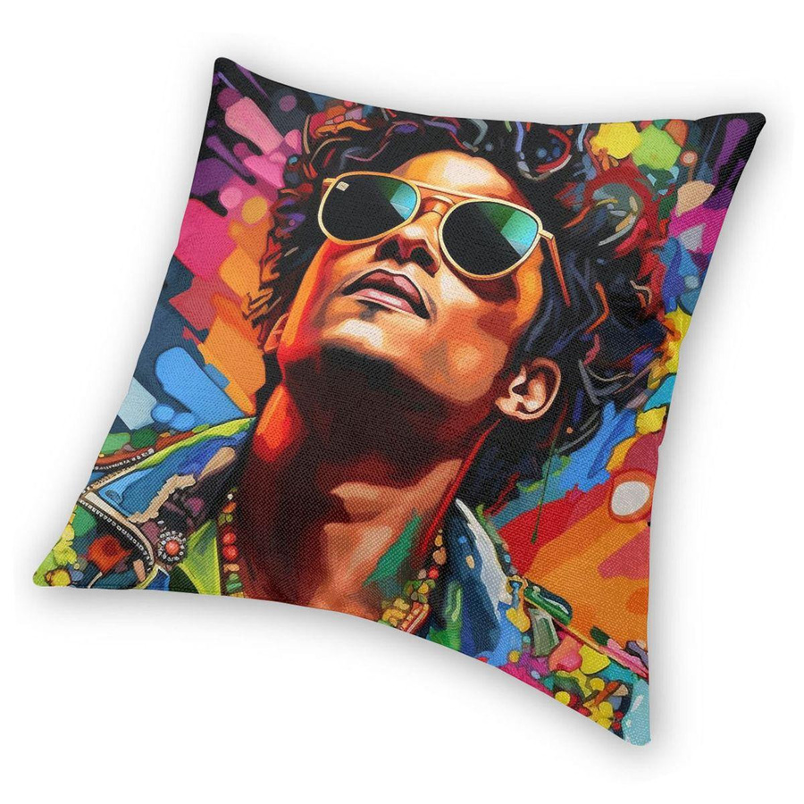 Quadratische Kissenhülle Bruno Mars von Lu Xika Chen in Multicolour aus Polyester, Leinen und Samt mit Reißverschluss, B/B: 18 x 18 cm - Bild 6