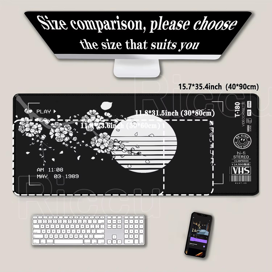 Riccu Mousepad im Retro-VHS-Stil mit Sakura-Motiv in Schwarz-Weiß als große Schreibtischunterlage - Bild 2
