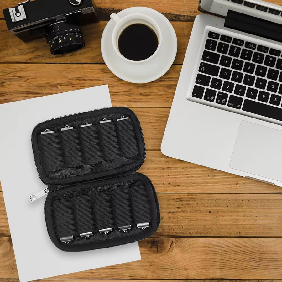 SZKOSTON USB-Laufwerk Tasche Organizer in Schwarz mit 10 Slots für USB-Sticks, SD-Karten und Kabelzubehör - Bild 4