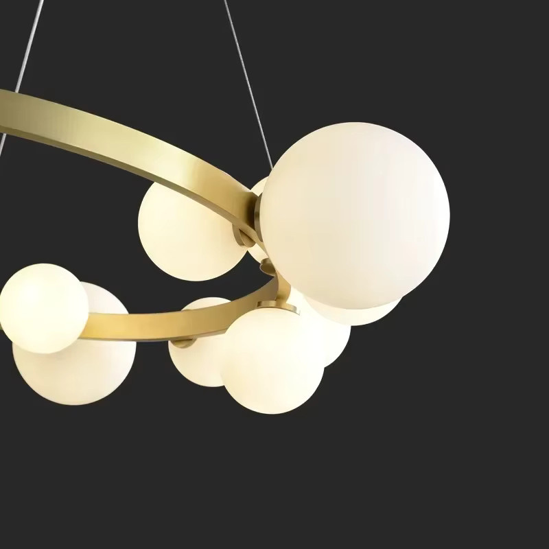 Moderne Kronleuchter von TAONUANSHU in Gold/Messing mit weißem Glasschirm, verstellbare Pendelleuchte für Wohnzimmer, Esszimmer und Schlafzimmer - Bild 3