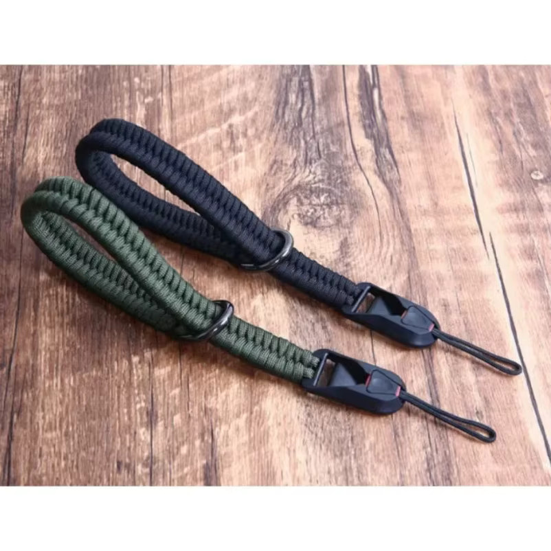 VIKEFON Handgelenk-Armband aus gewebtem Seil mit Quick Release Schnalle für Leica Sony Fujifilm Canon Nikon in Schwarz und Grün - Bild 4