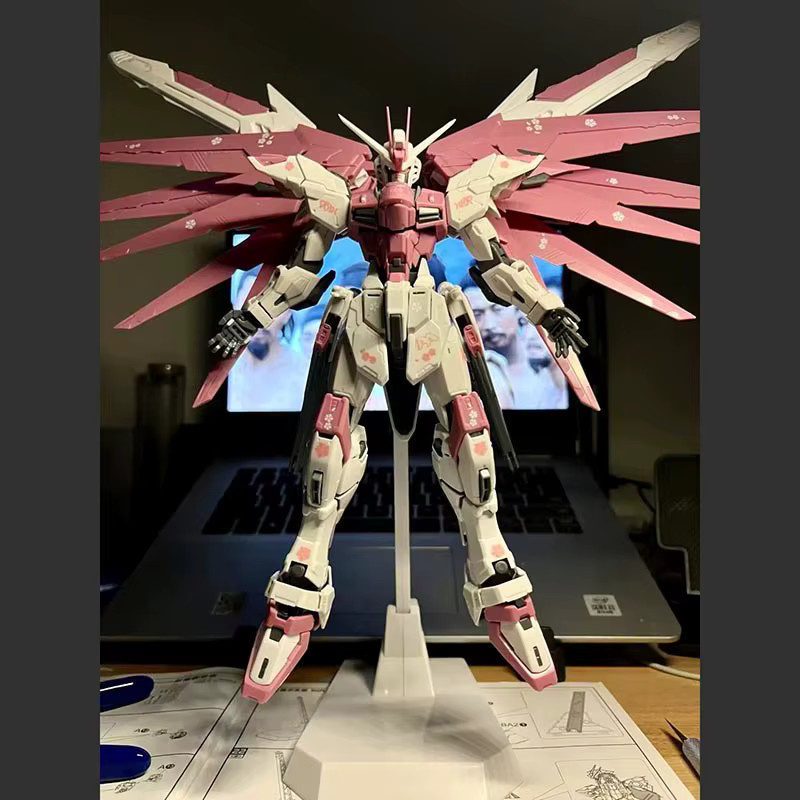 Bandai Mg Cherry Blossom Freedom 2.0 Actionfigur, Maßstab 1:100, Einzelfigur - Bild 4