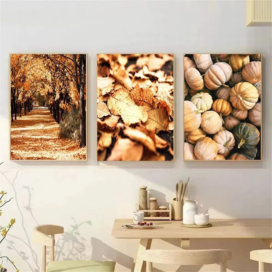 Potdemiel Leinwand Wandbild Herbst Waldlandschaft mit Blättern, Eichhörnchen und Kürbis im Portraitformat - Bild 3