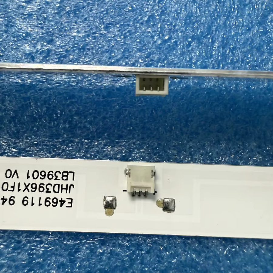 2er-Set LED-Hintergrundbeleuchtungsstreifen mit 8 LEDs für Hisense TV-Modelle 40H5G 40H55G 40A4H 40A5700FA 40A5100F CRH-BX40X1303008029CAREV1.0 in Weiß - Bild 2