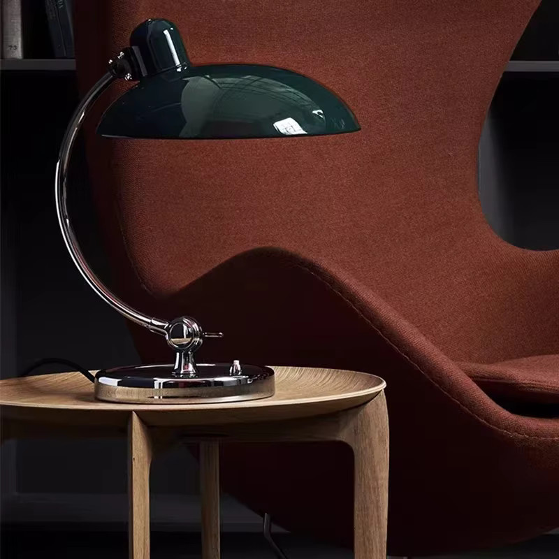 YongYing Lumin Bauhaus LED Schreibtischlampe aus Metall, verstellbare Retro Nachttischlampe für Schlafzimmer und zum Lesen - Bild 3