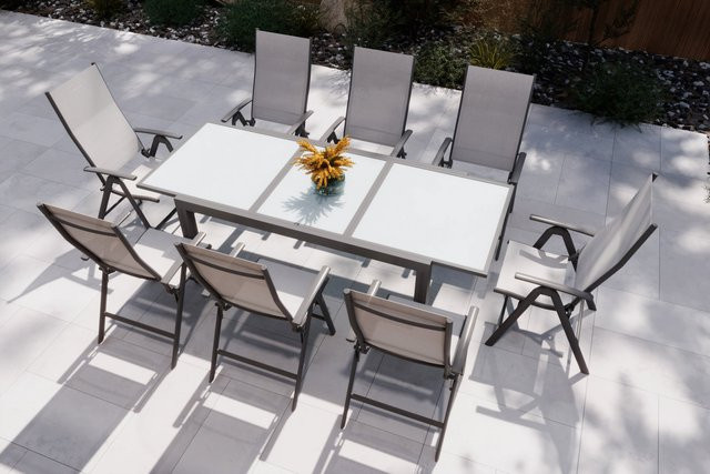 Villana Garten-Essgruppe aus Alu und Textil in Anthrazit/Grau mit ausziehbarem Tisch und 8 Klappstühlen - Bild 1