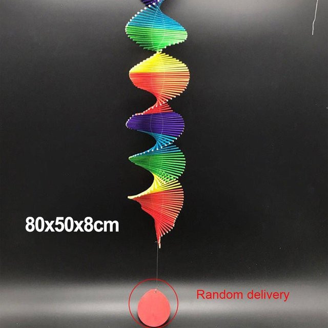 Hängendes Windspiel in Schwarz mit geometrischem Design für dein Zuhause - Bild 1
