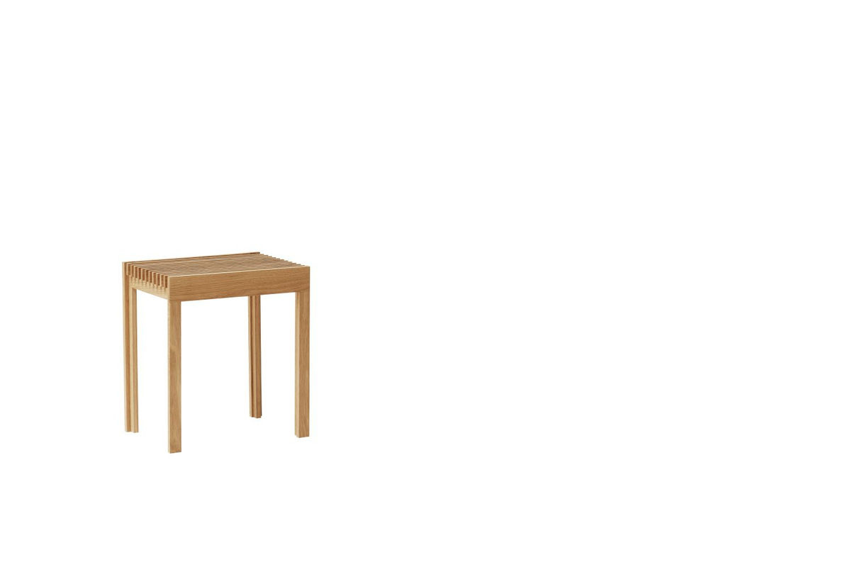 Form&Refine Lightweight Stool aus Holz in Braun im skandinavischen Design - Bild 2