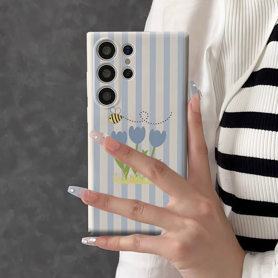 Stoßfeste Handyhülle Bienen und Blaue Tulpen für Samsung Galaxy S26 S25 S24 S23 Ultra Plus, Robuste Doppelschicht Rückabdeckung, Blau/Mehrfarbig - Bild 4