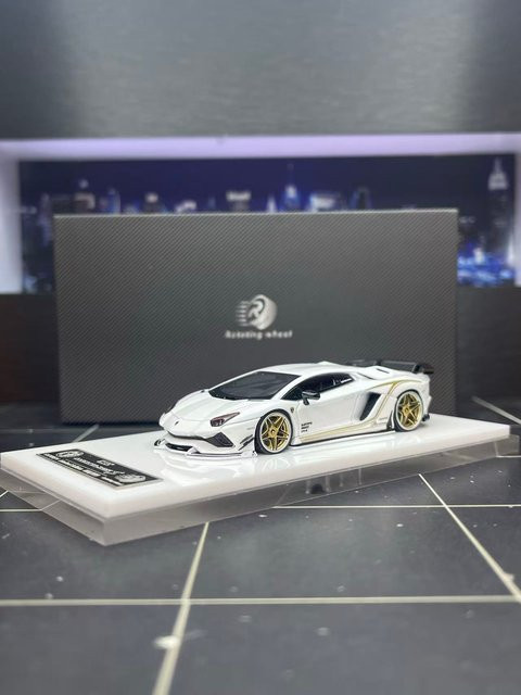 Rowen Aventador S, Druckguss-Modellauto, 1:64 - Bild 1